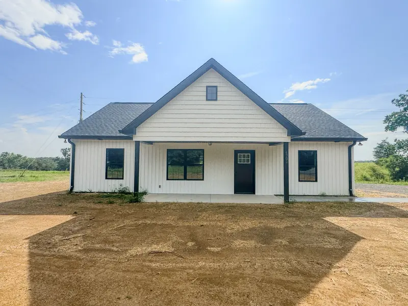 4701 Scottsville Rd, Lafayette, TN 37083