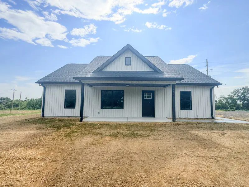 4677 Scottsville Rd, Lafayette, TN 37083