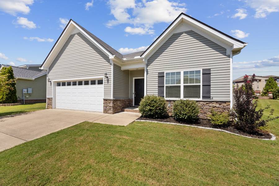 7049 Lakota Dr, Spring Hill, TN 37174