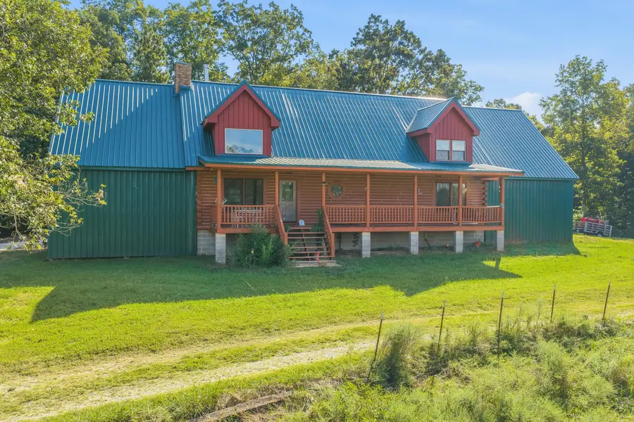 2950 McKenzie Rd, Parsons, TN 38363