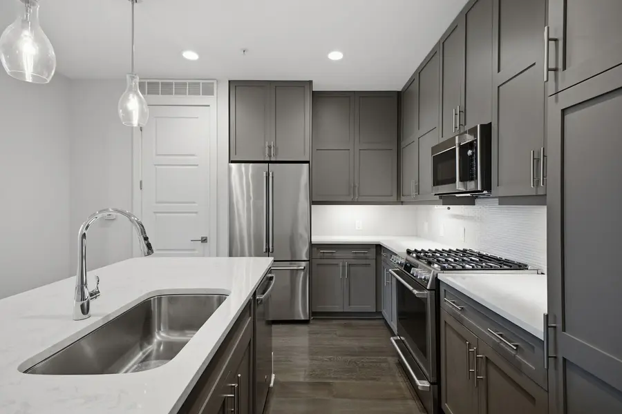 20 Rutledge St #411, Nashville, TN 37210