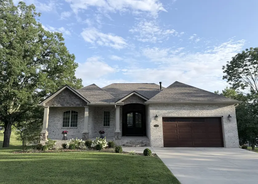 1018 Idlewild Dr, Sparta, TN 38583