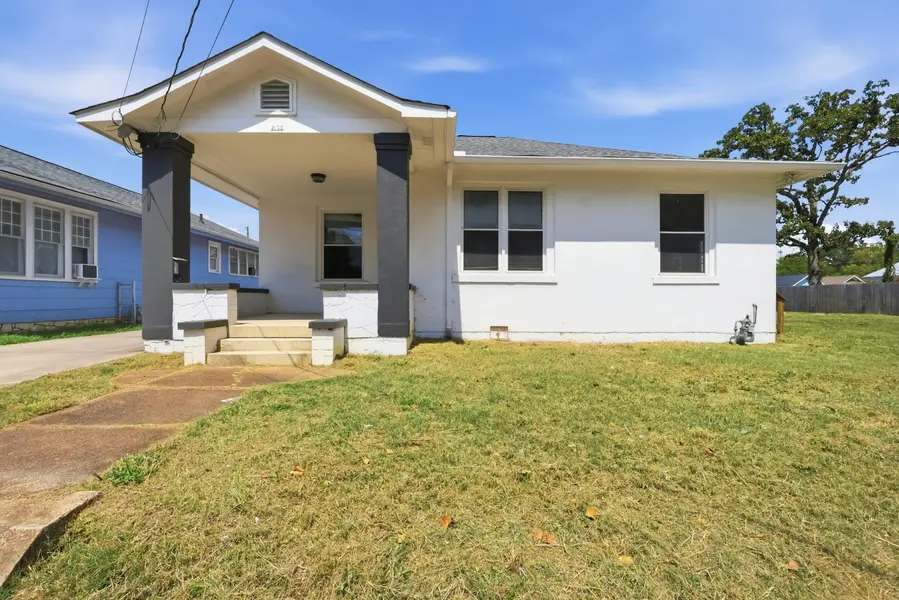 2105 Kirby Avenue, Chattanooga, TN 37404
