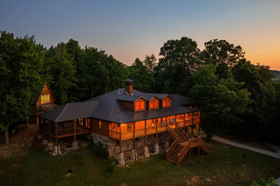 260 Lakeside Lodge Ln, Spring City, TN 37381