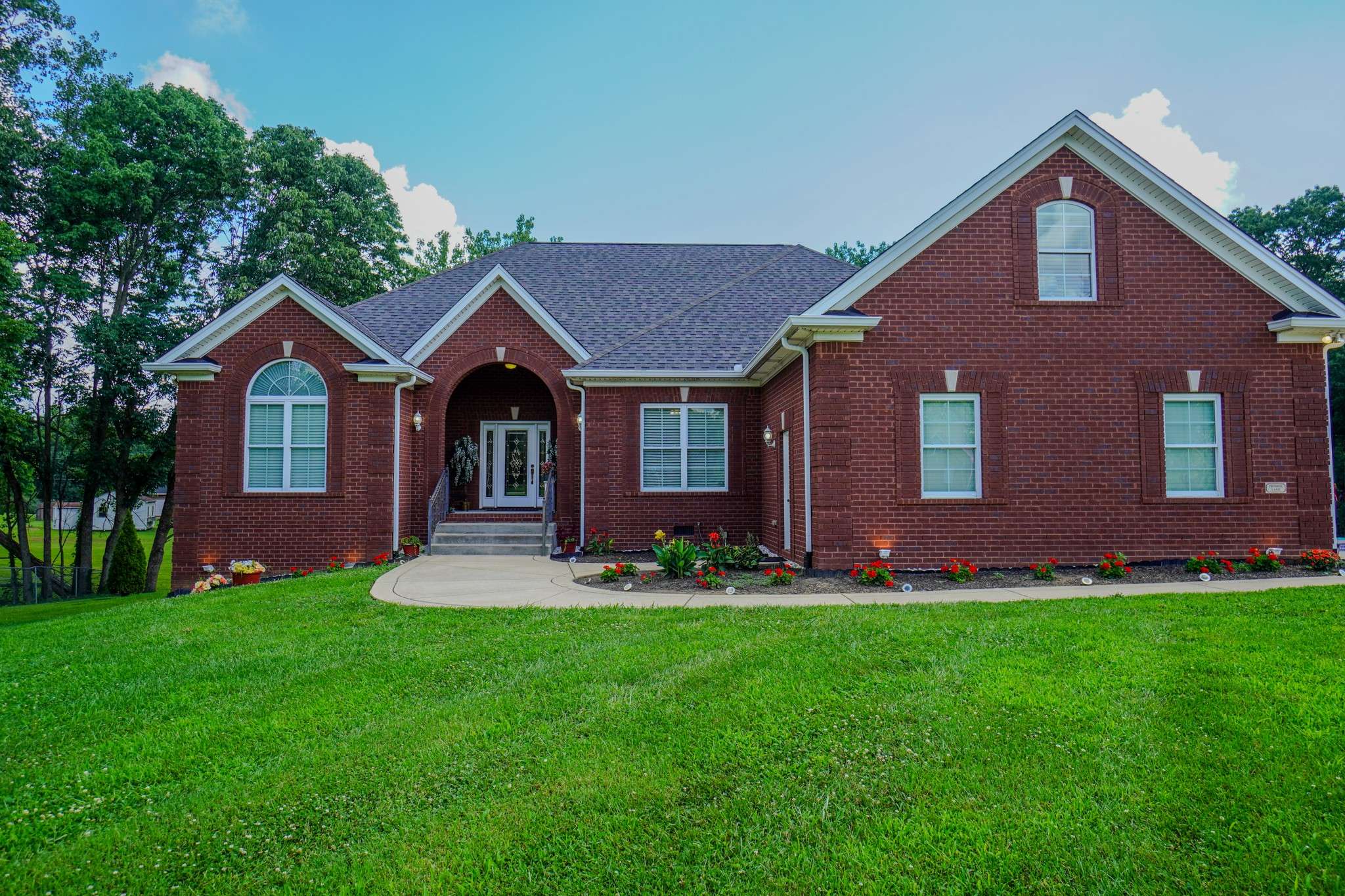7556 Bethel Rd, Goodlettsville, TN 37072