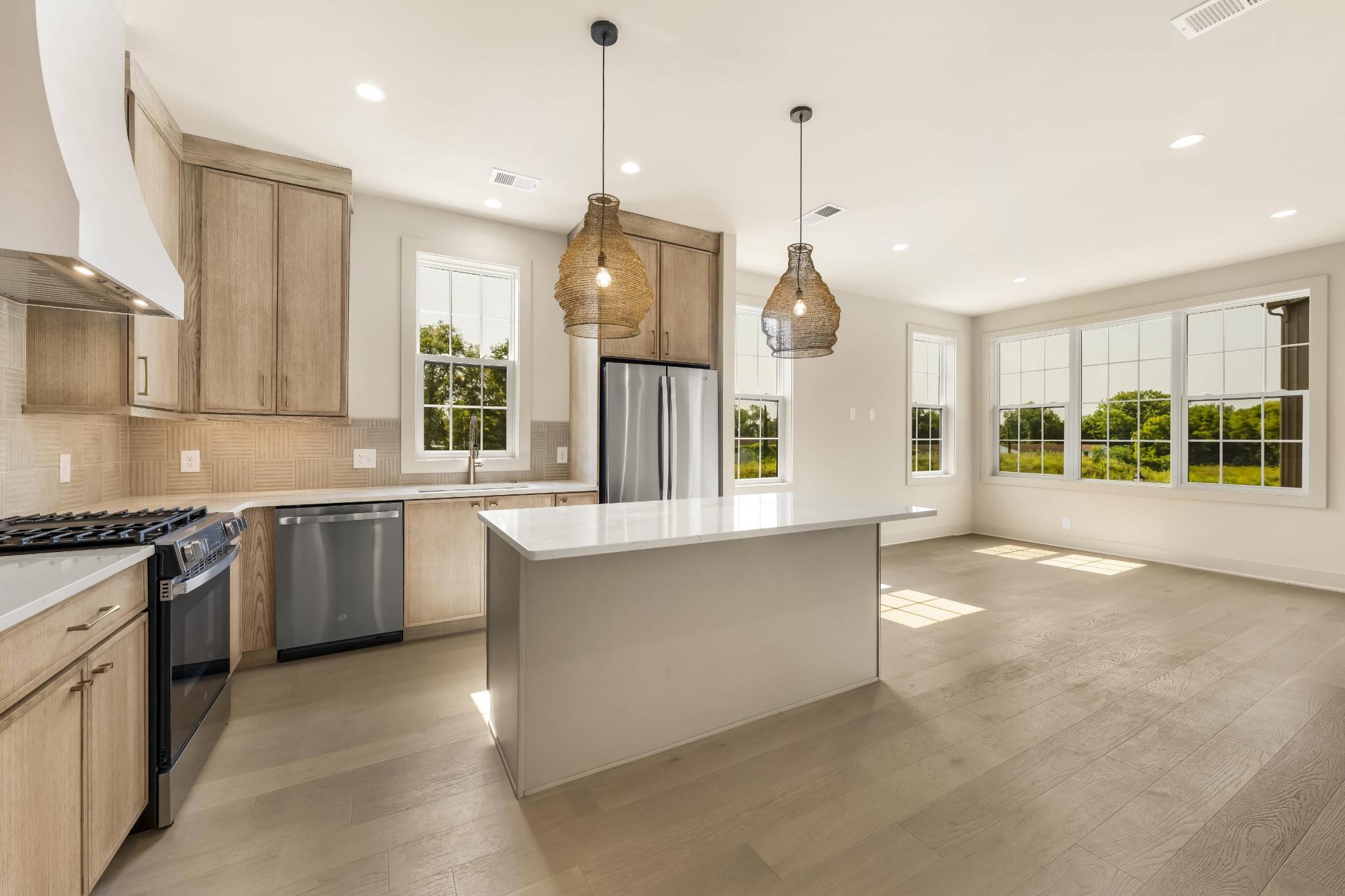 300 Edith Cir, Nashville, TN 37208