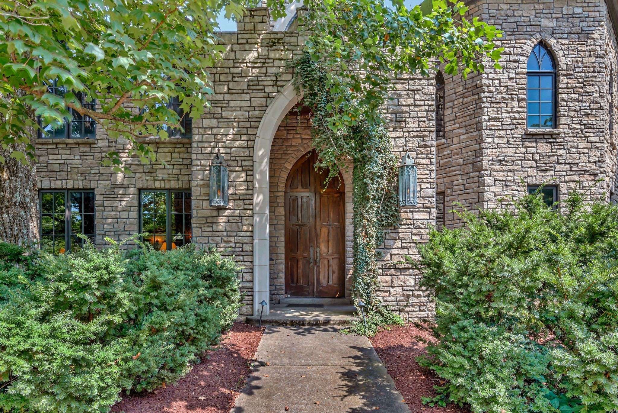1108 Belle Meade Blvd, Nashville, TN 37205