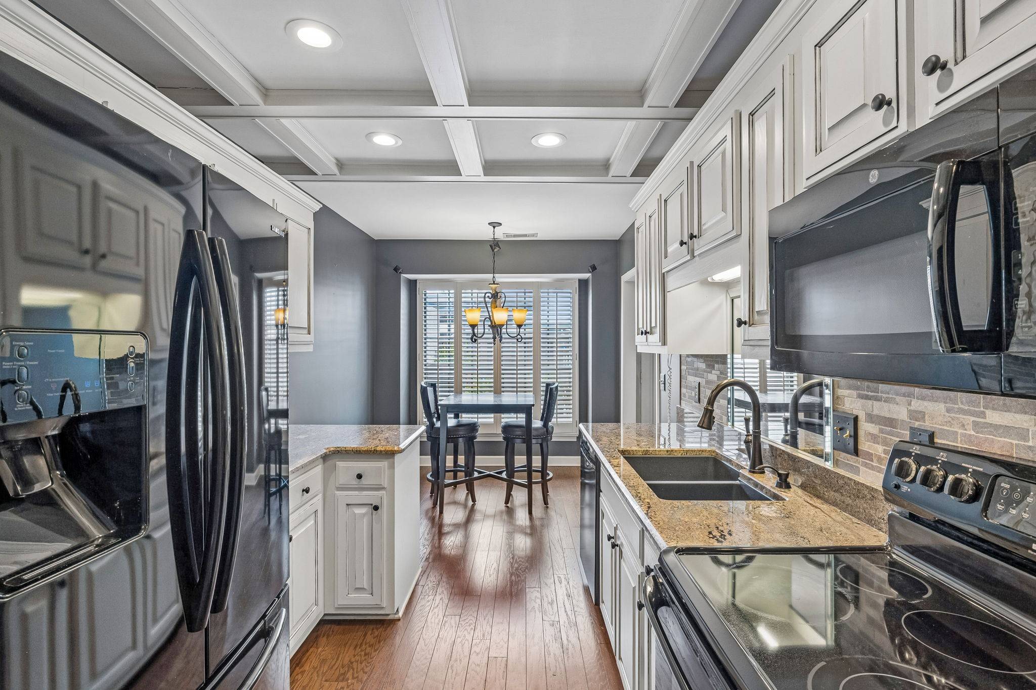 8505 Sawyer Brown Rd, Nashville, TN 37221
