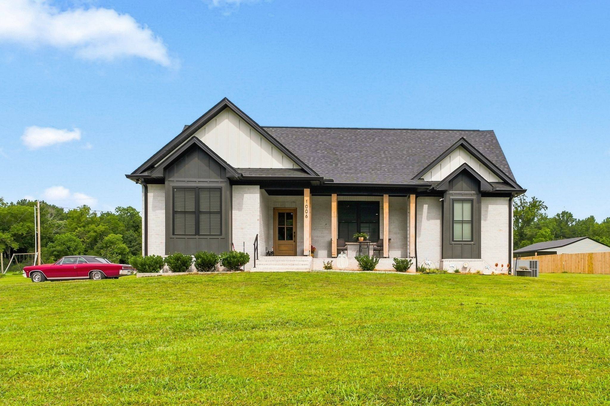 1006 Clifton Valley Rd, Dickson, TN 37055