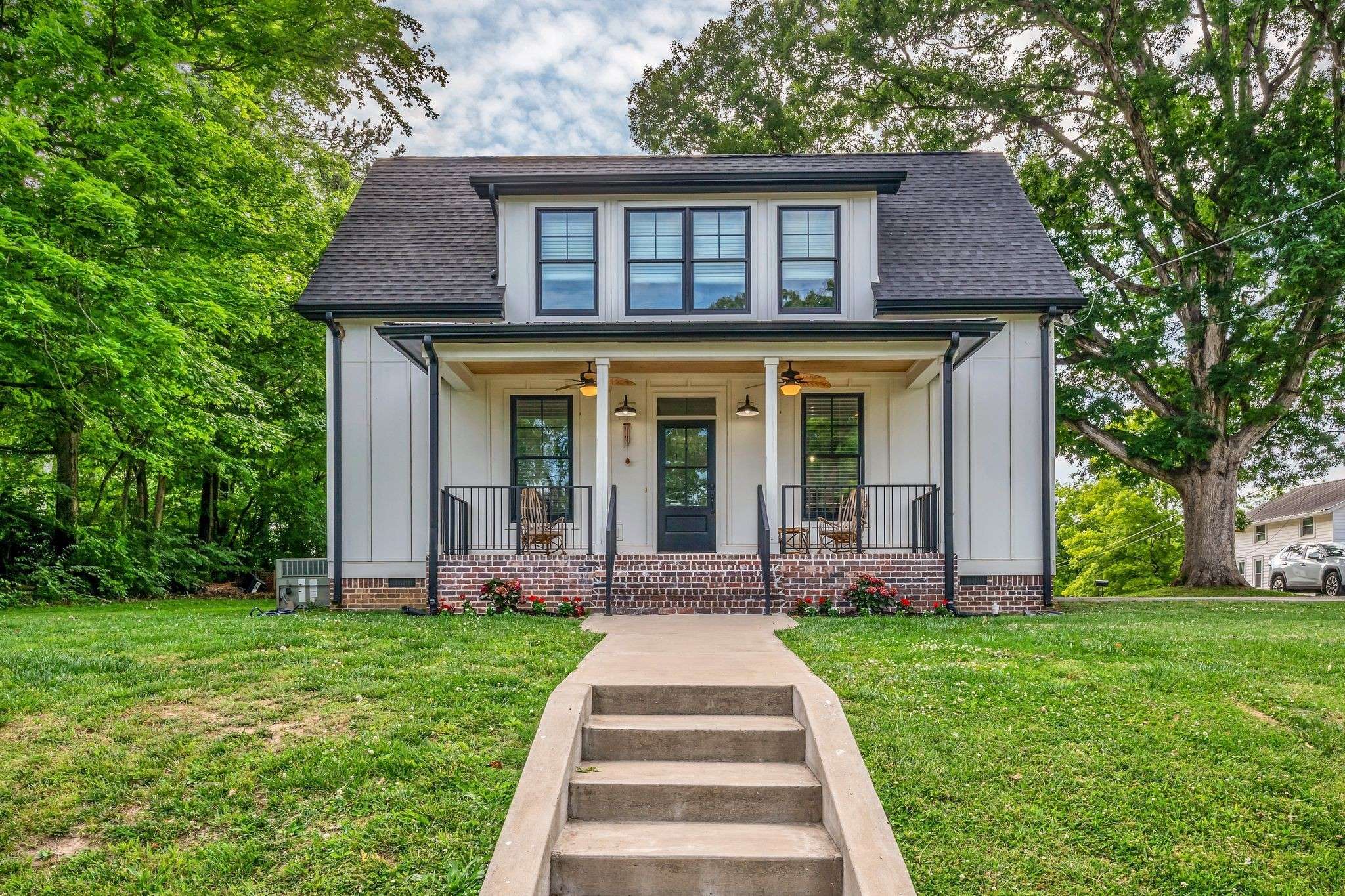219 McCreary Heights, Dickson, TN 37055
