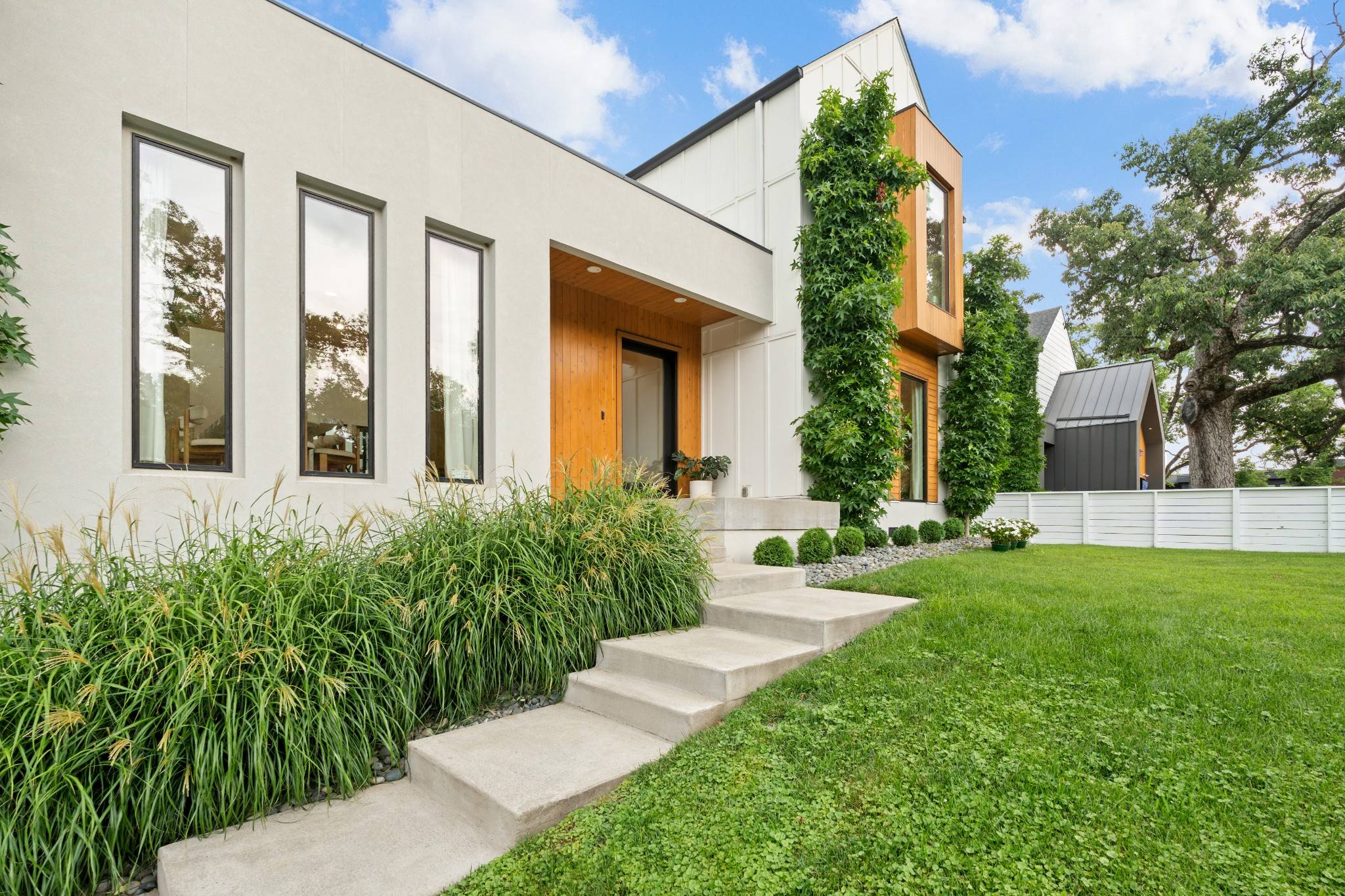 1713 Castleman Dr, Nashville, TN 37215