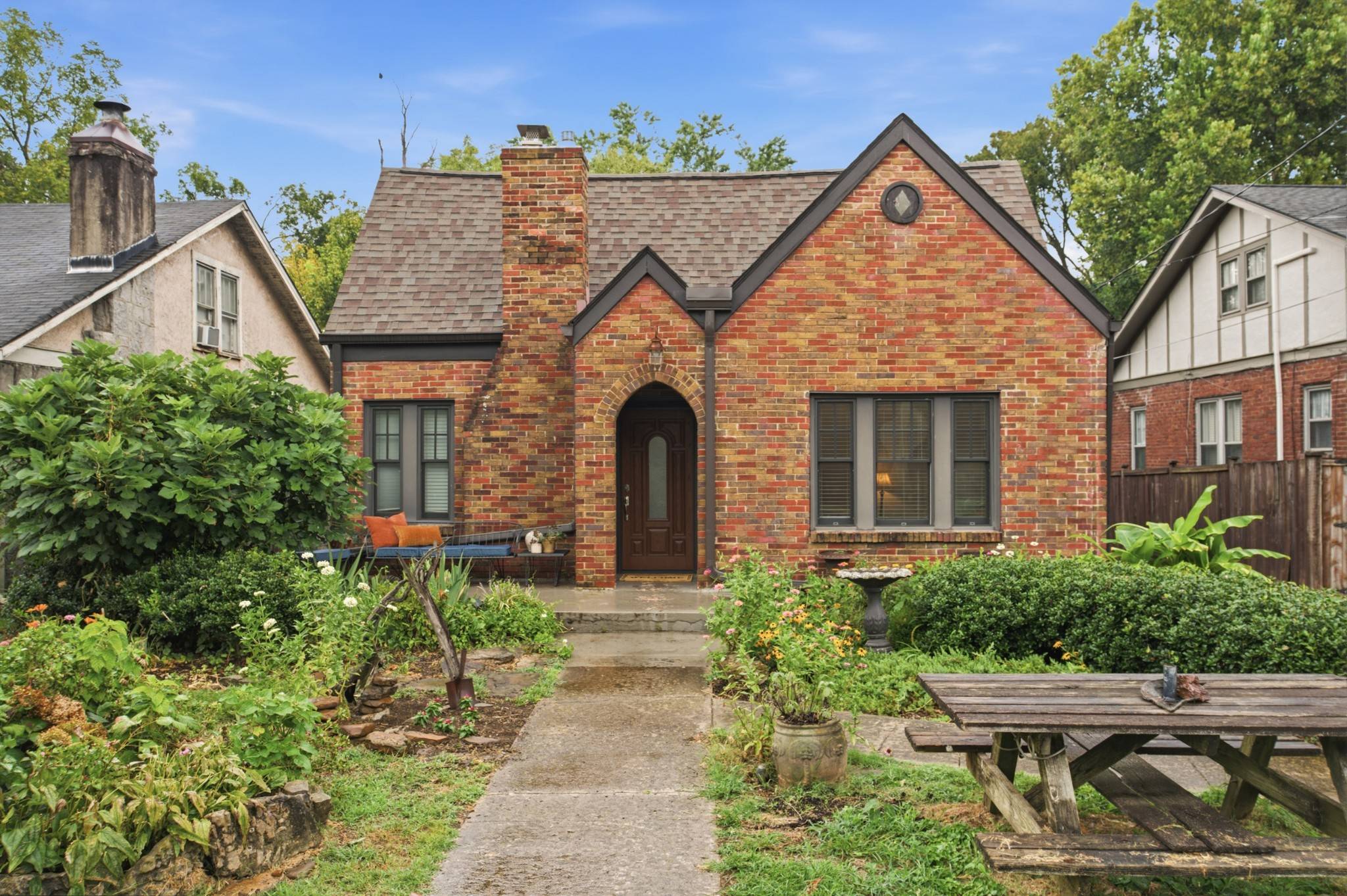 1207 Howard Ave, Nashville, TN 37216