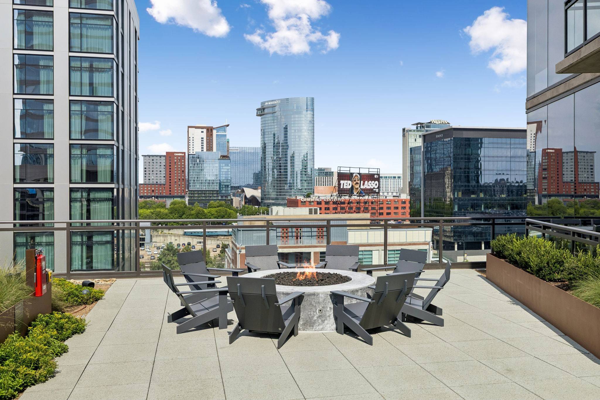 1212 Demonbreun St #607, Nashville, TN 37203