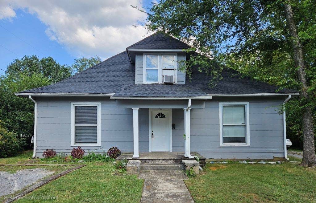 305 4th Ave #A, Murfreesboro, TN 37130