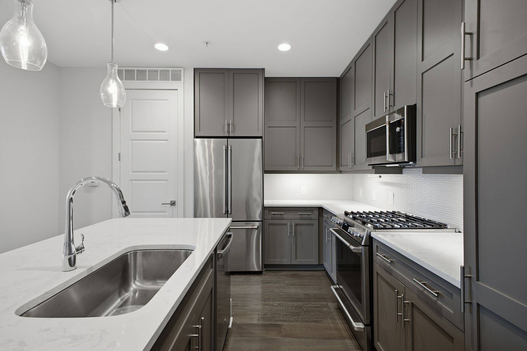 20 Rutledge St #411, Nashville, TN 37210
