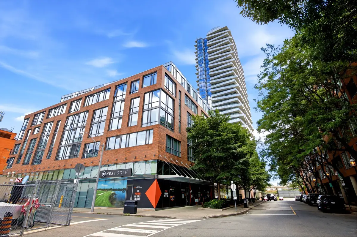 1 Market ST #1801, Toronto C08, ON M5E 0A2
