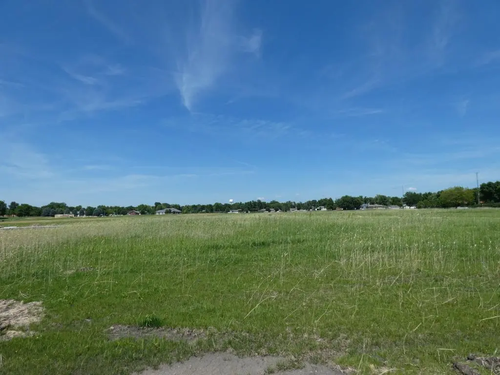 3090 Prairie CIR, Slayton, MN 56172