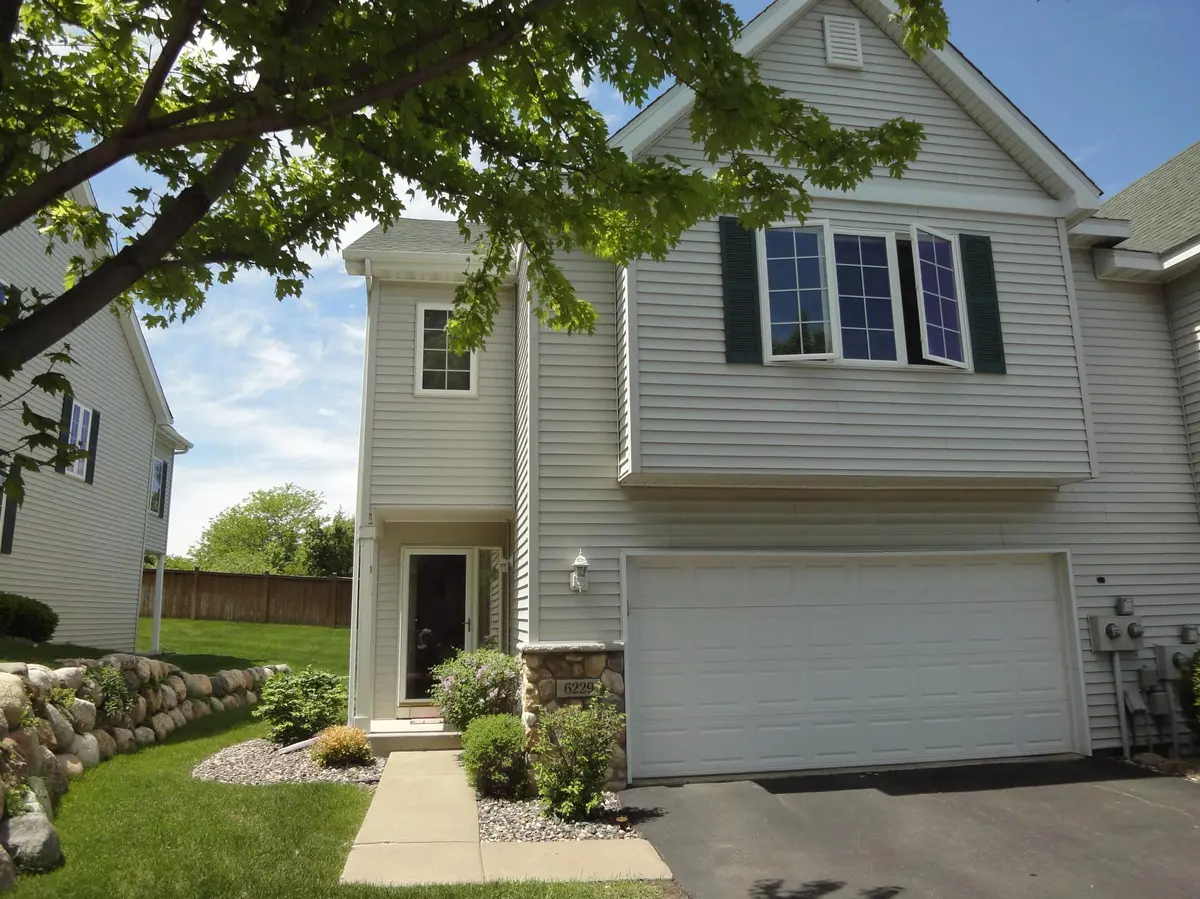 6229 Upland LN N, Maple Grove, MN 55311