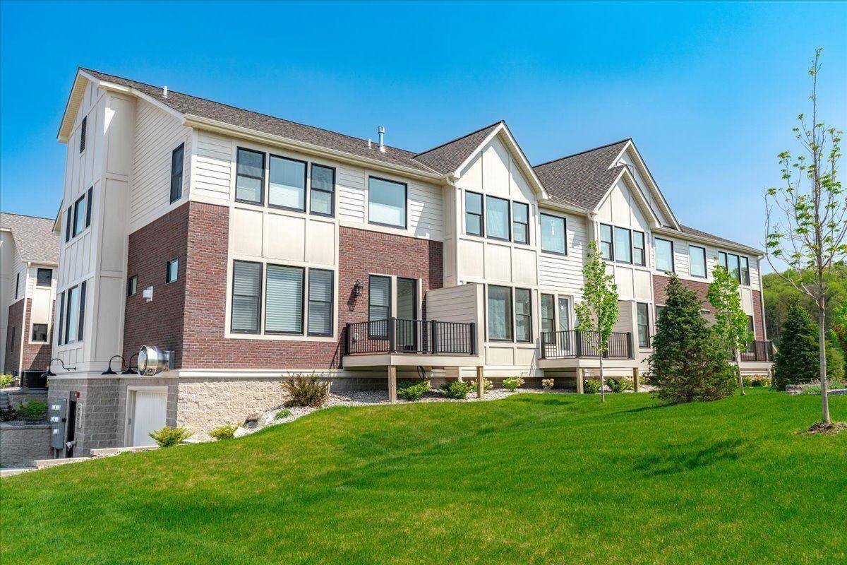 2315 Simply Living Lane #C, Hudson, WI 54016