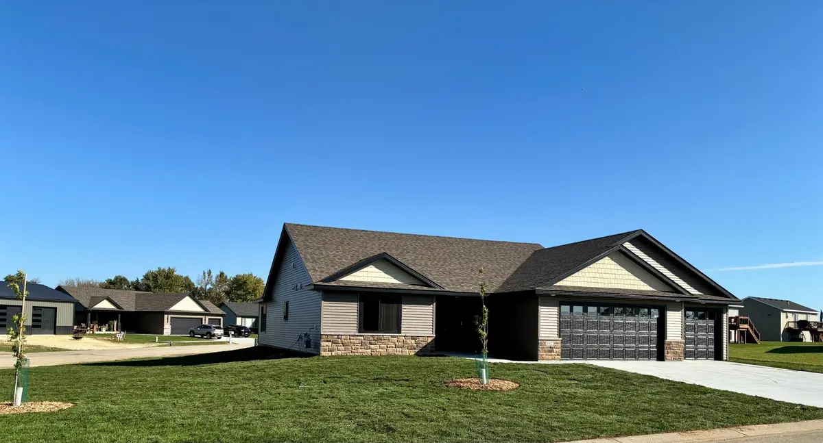 602 9th ST, Wanamingo, MN 55983