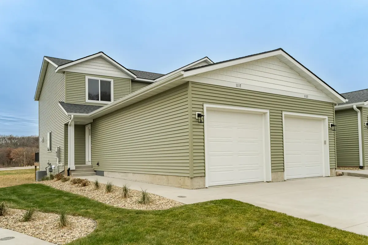 1117 Century Village LN NE, Rochester, MN 55906