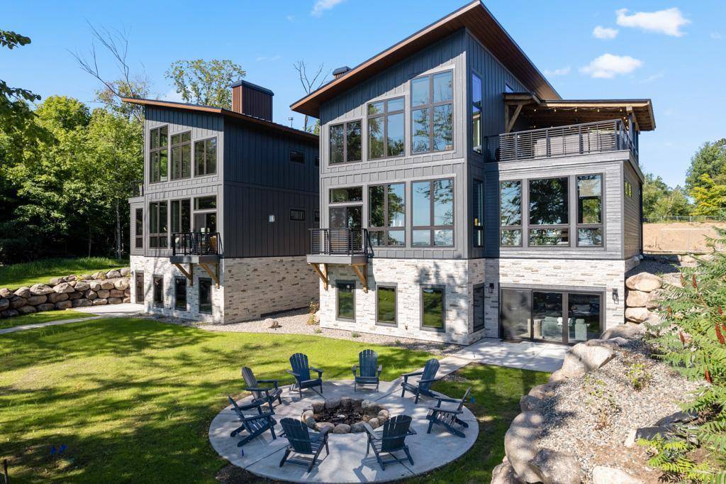 Quarterdeck Resort #110 1580 Smore Fun WAY SW, Nisswa, MN 56468