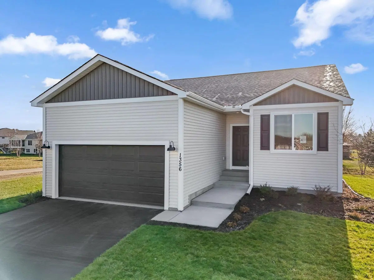 1356 Wisteria LN, New Richmond, WI 54017