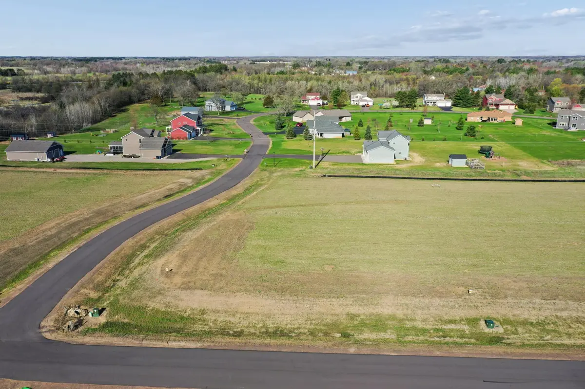 39016 Everton AVE, North Branch, MN 55056