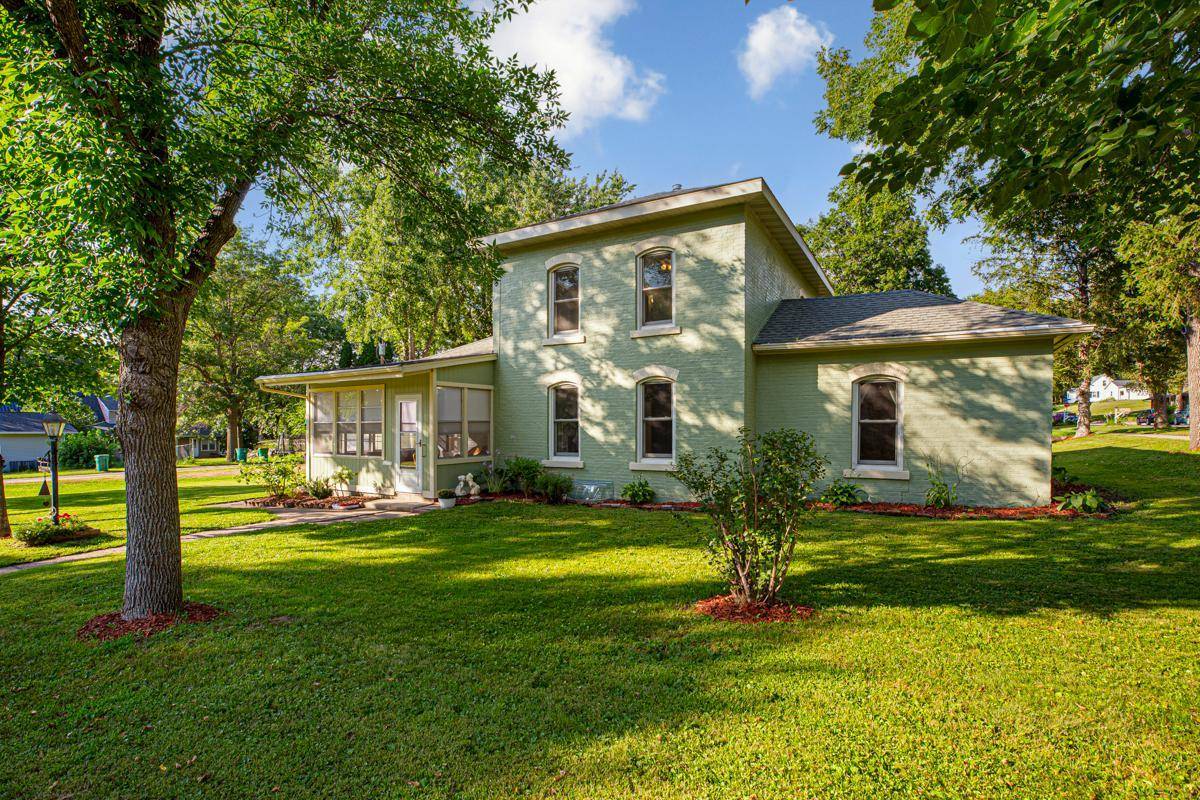 219 Davis ST, Le Sueur, MN 56058