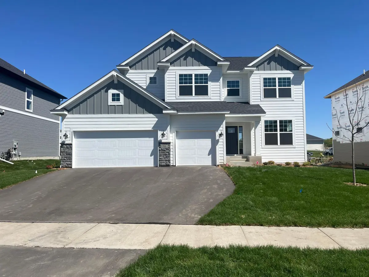 986 Big Woods DR, Delano, MN 55328