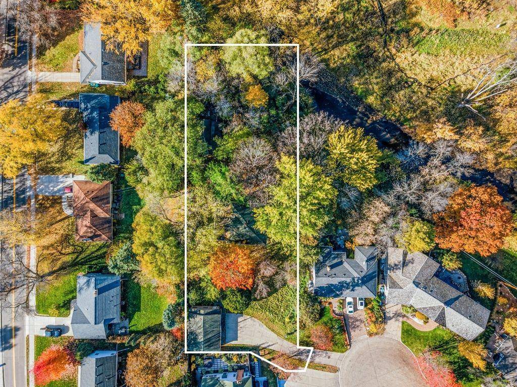 4023 Wood End DR, Edina, MN 55424
