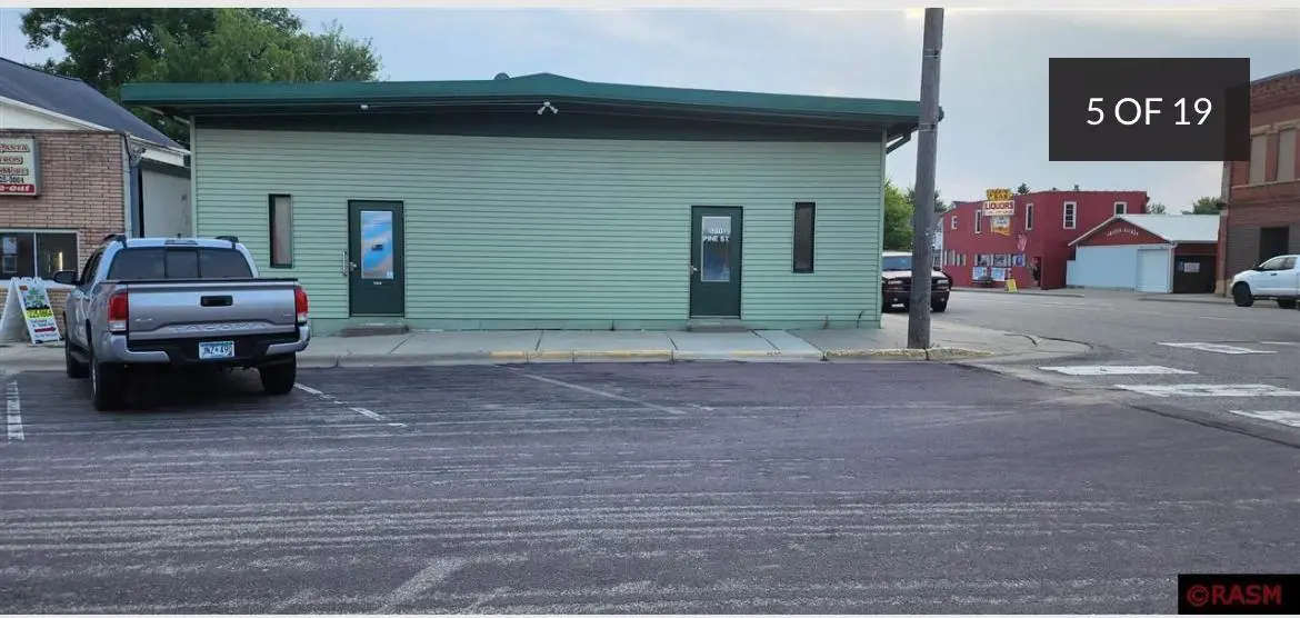 633 N 3rd ST, Nicollet, MN 56074