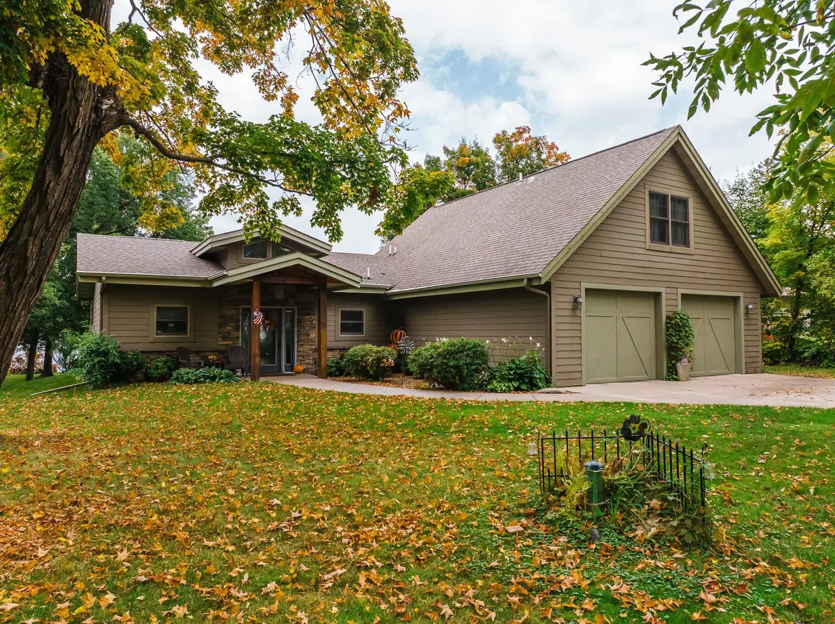8964 Eyota WAY, Onamia, MN 56359