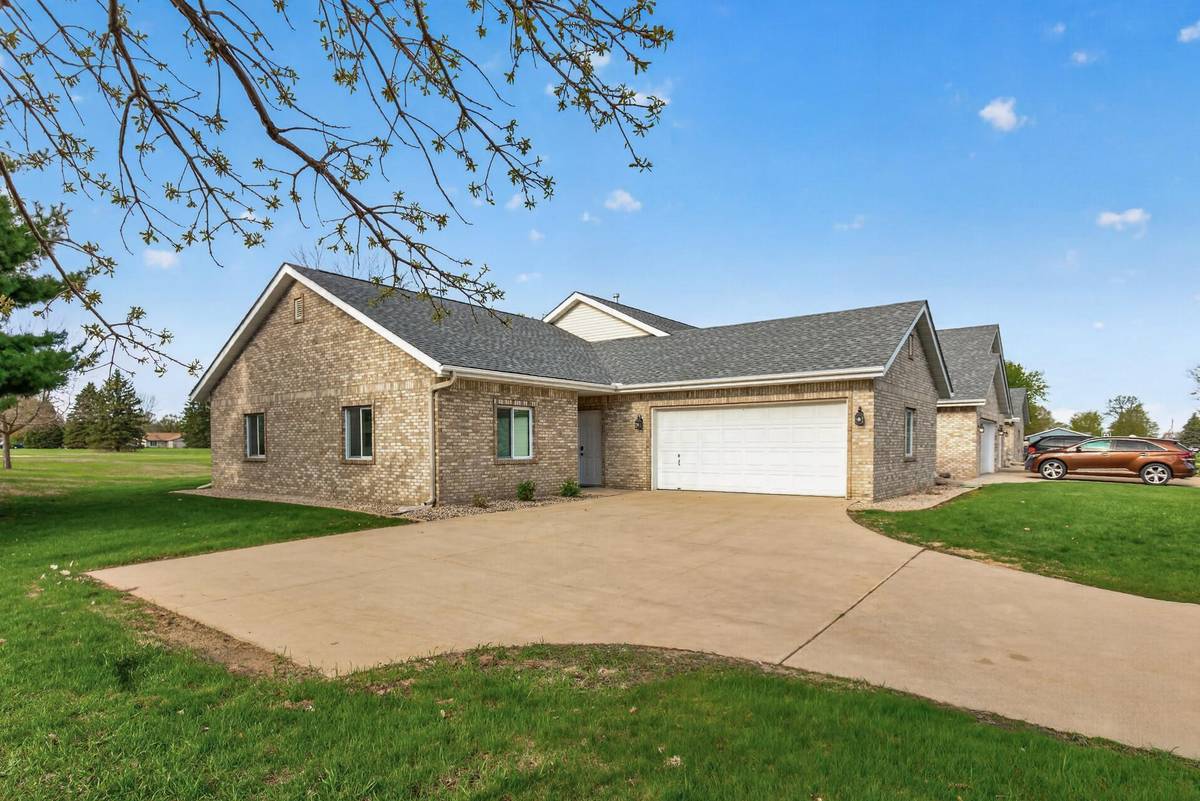 901 W Main ST, Belle Plaine, MN 56011