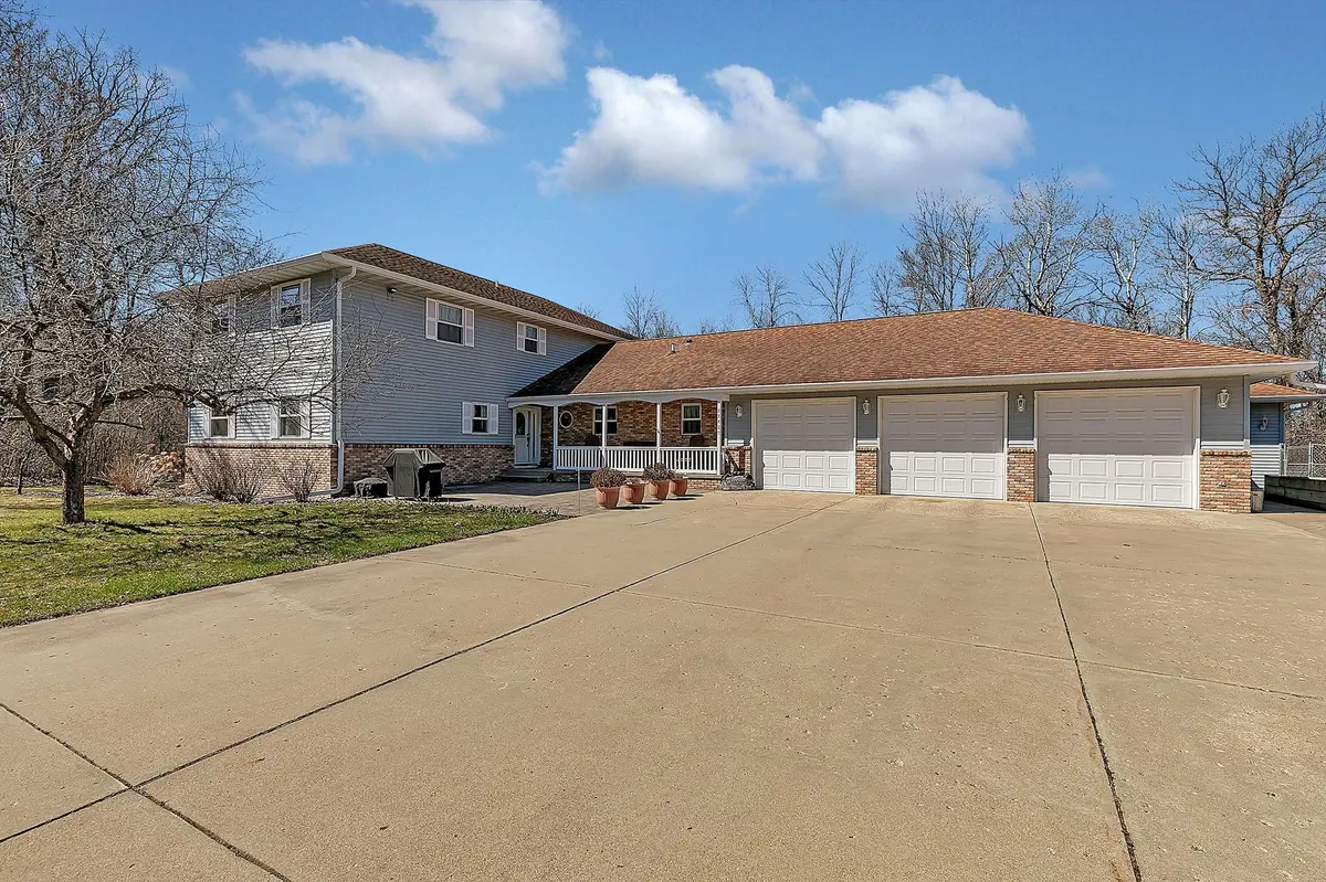 17425 Northwood DR, Paynesville Twp, MN 56362