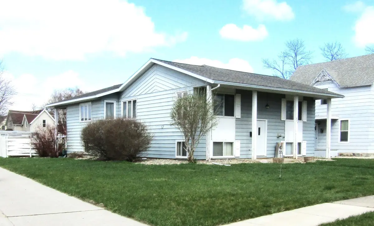 107 3rd Ave, Madison, MN 56256