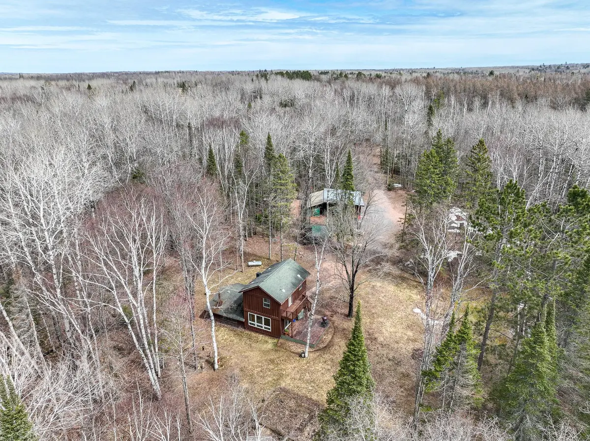 5190 E Koenen RD, South Range, WI 54874
