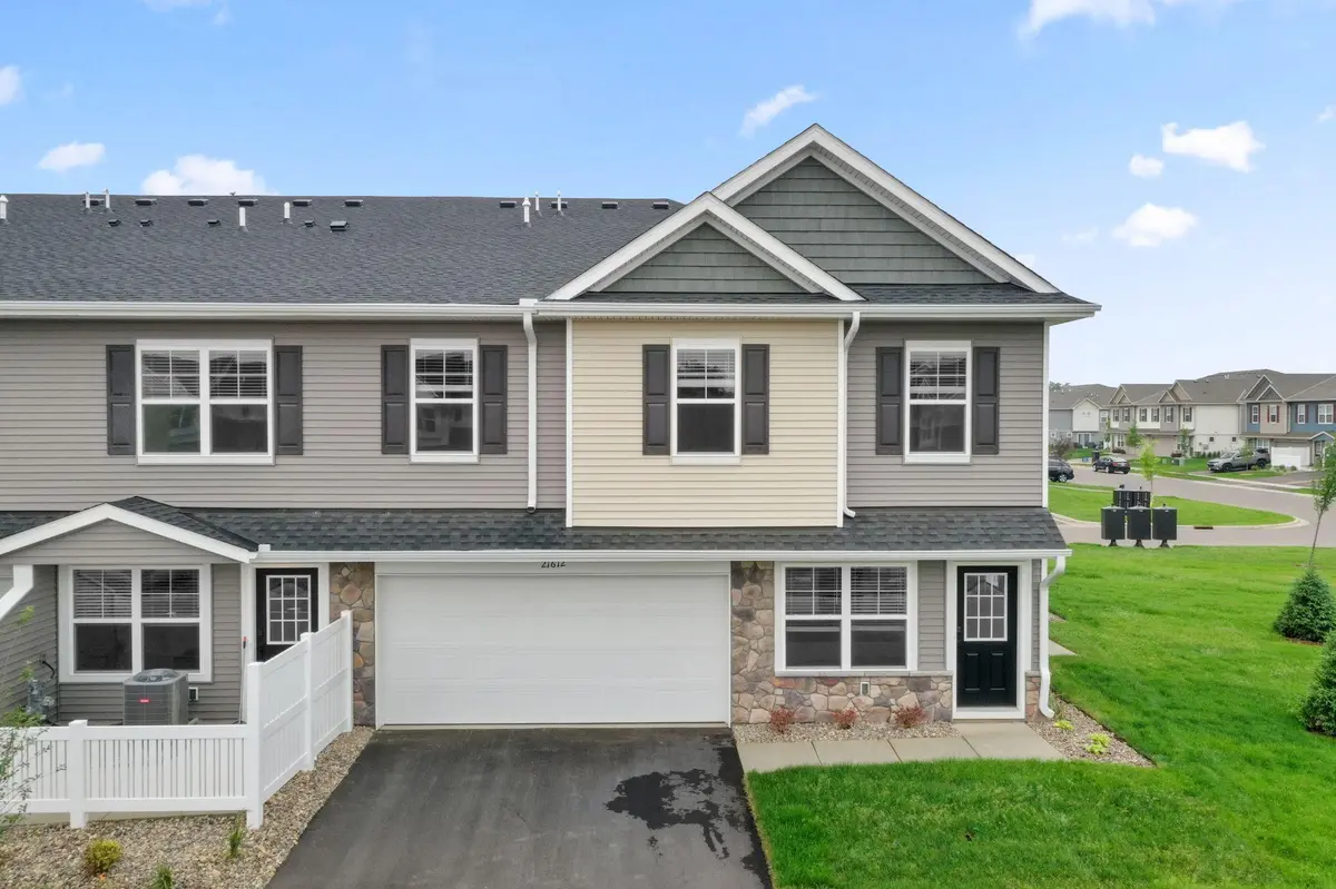 21612 Magnolia WAY, Farmington, MN 55024