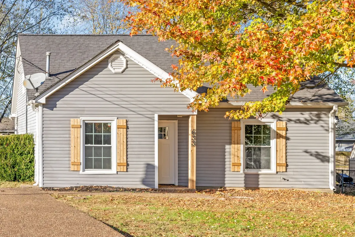 633 Foxfield Rd, Hopkinsville, KY 42240