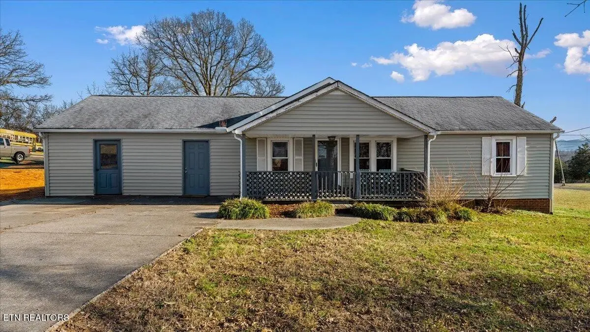 2956 Clover Hill Ridge Rd, Maryville, TN 37801