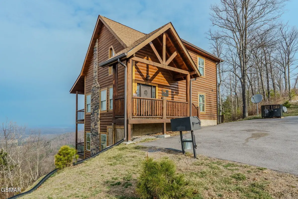 685 Shell Mountain Road, Sevierville, TN 37876