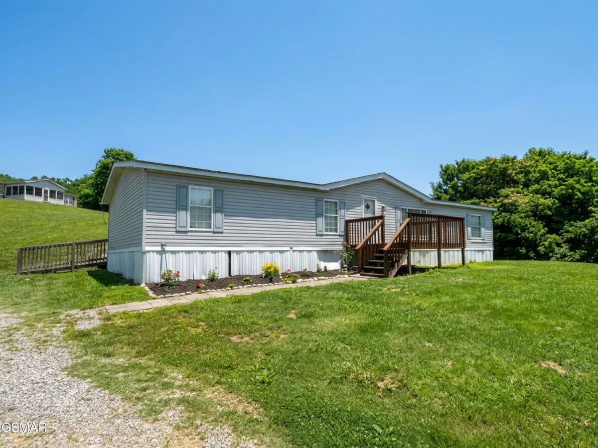 132 Fred King Lane, Sevierville, TN 37876