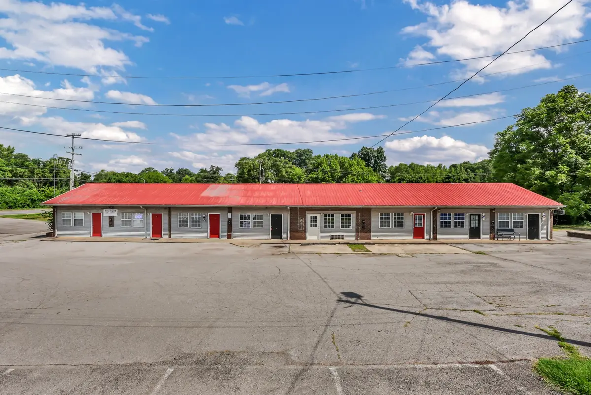 3025 Fort Campbell Blvd, Clarksville, TN 37042