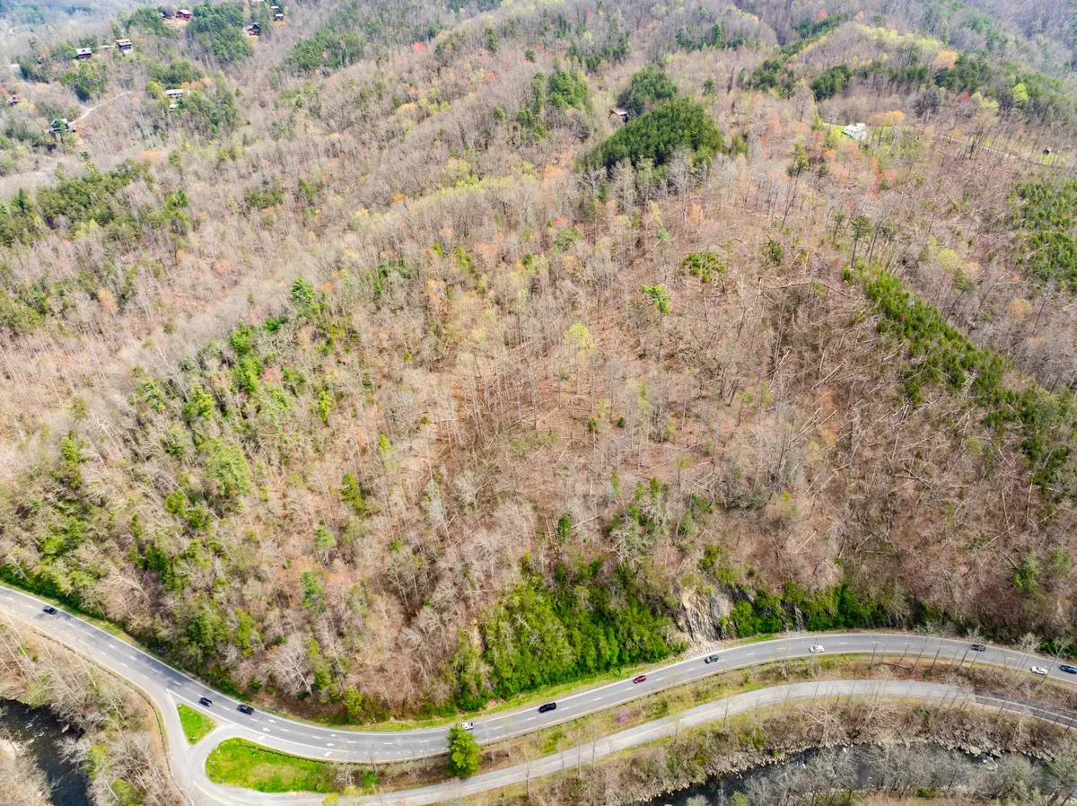 4274 S King Branch Road, Sevierville, TN 37876