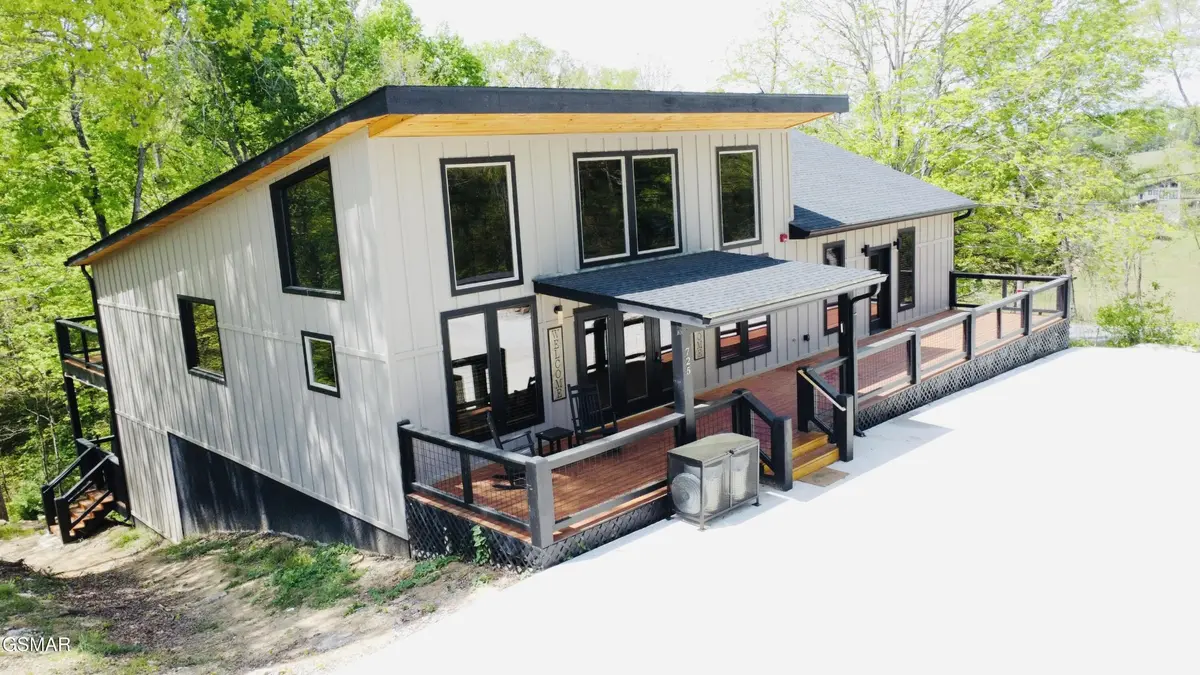725 Timberlake Circle, Sevierville, TN 37876