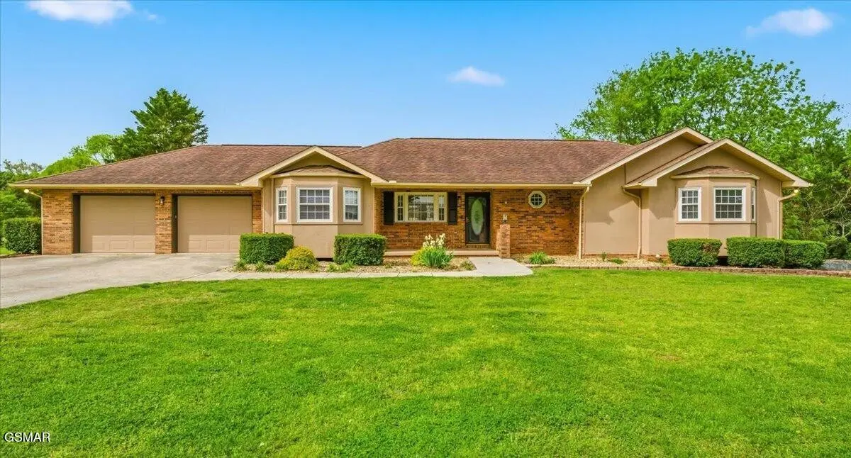 209 LaVista Drive, Maryville, TN 37804