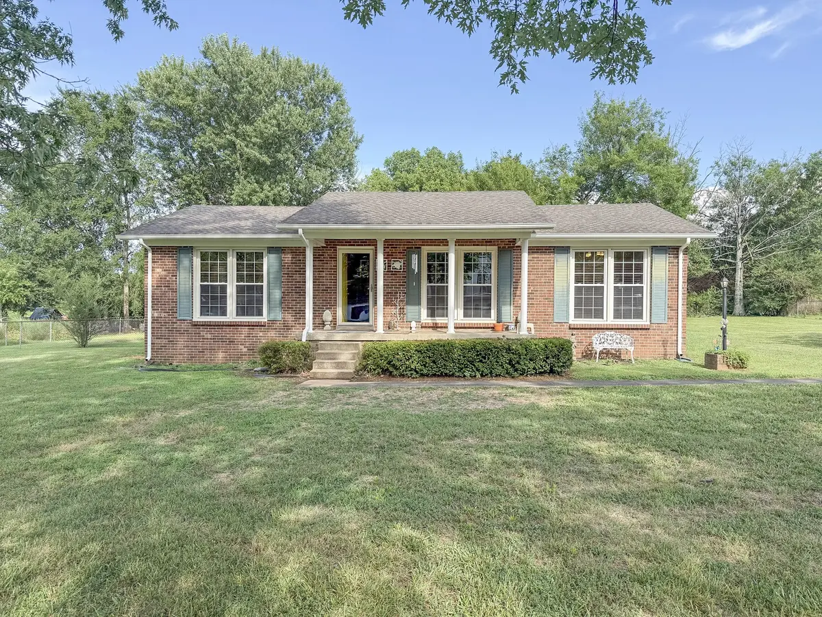 3741 Barfield Crescent Rd, Murfreesboro, TN 37128