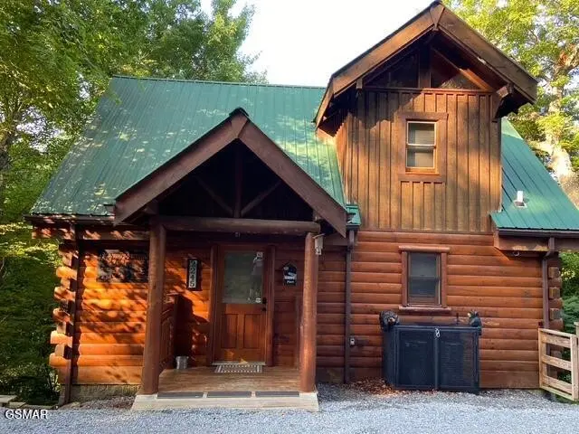 2245 Beach Front Drive, Sevierville, TN 37876