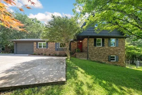 1220 Franklin Dr, Chattanooga, TN 37421