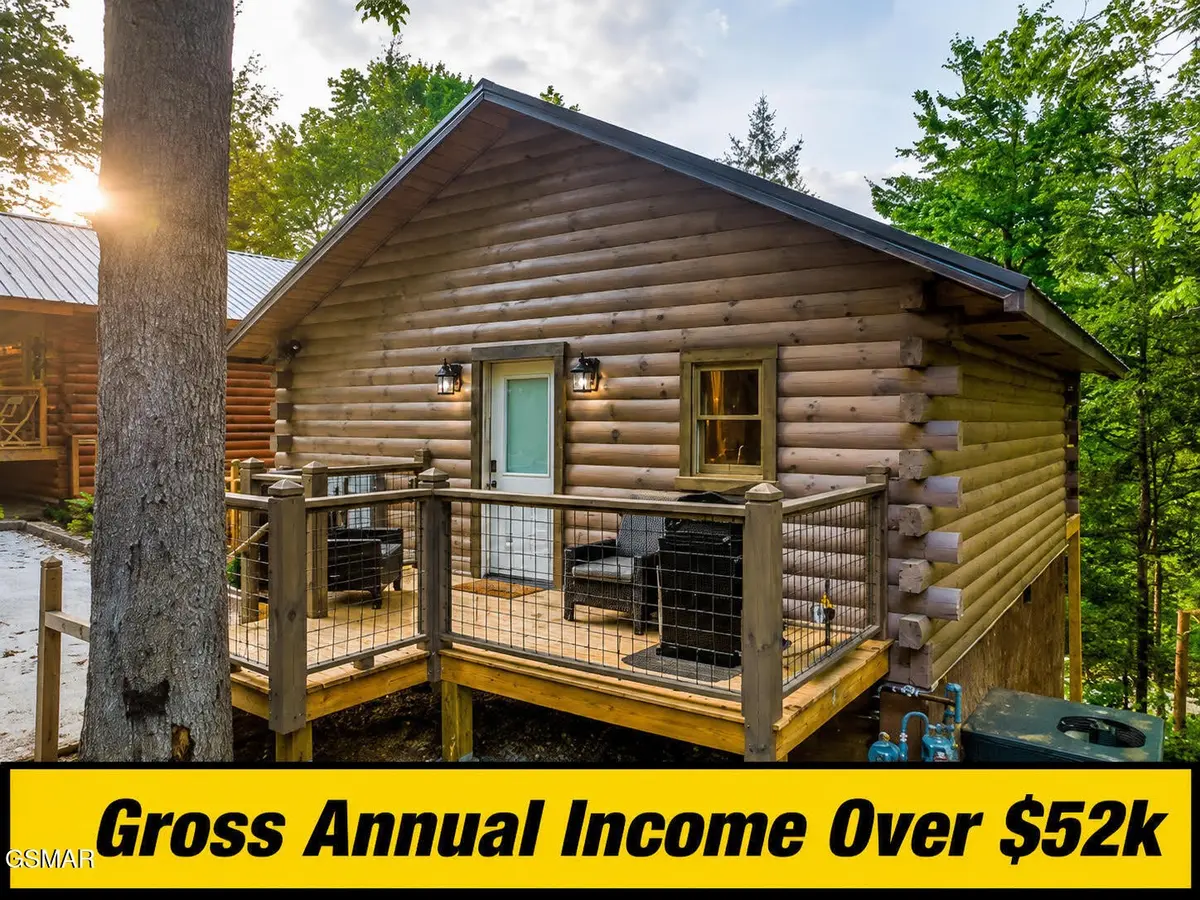 1637 Misty Hollow Way, Gatlinburg, TN 37738